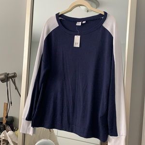 NWT gap colorblock sweater size small
